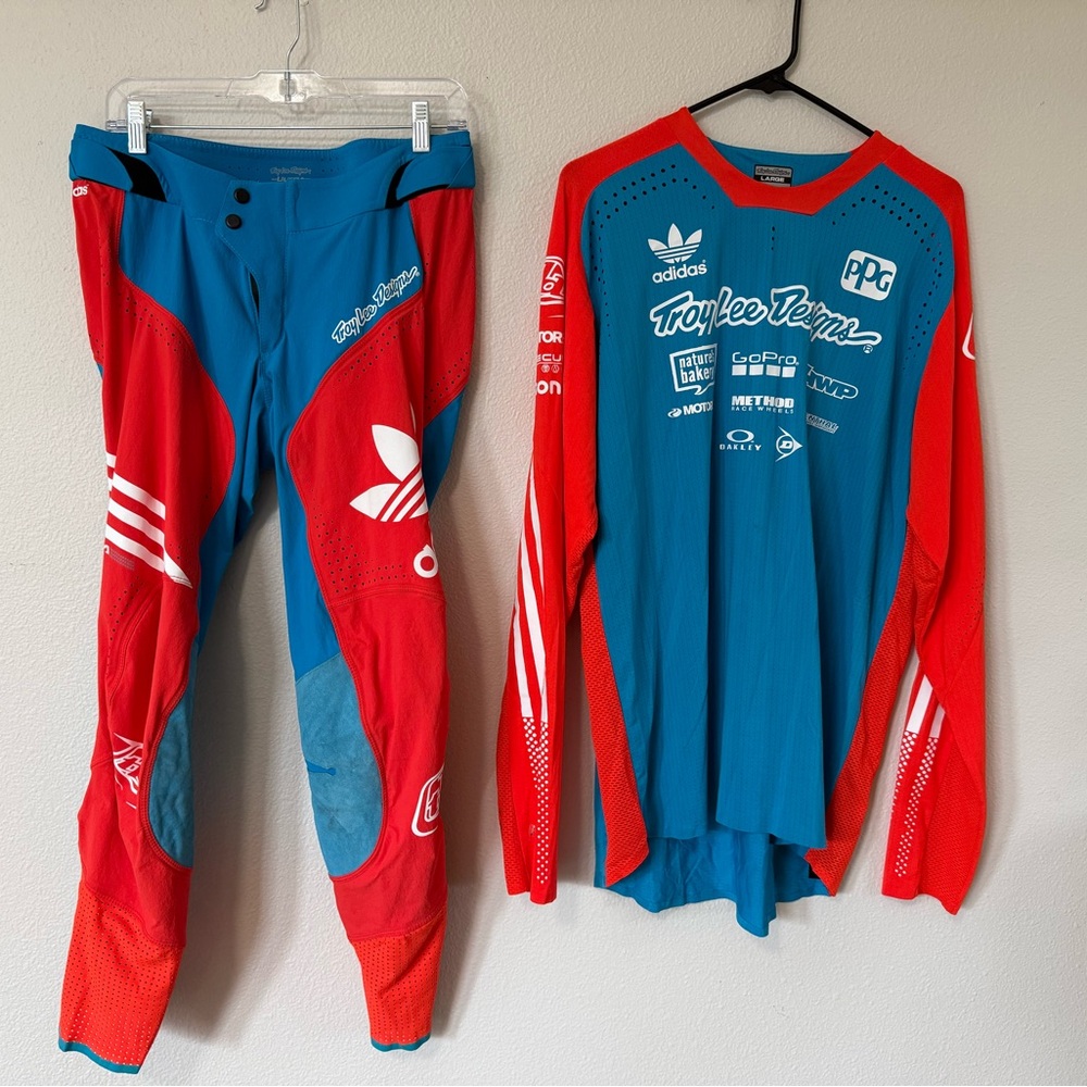 TROY LEE DESIGNS SE ULTRA LE ADIDAS OCEAN/FLO Orange JERSEY/PANTS